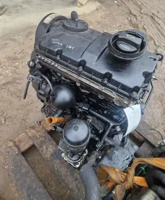 Volkswagen Sharan Engine 038103373R