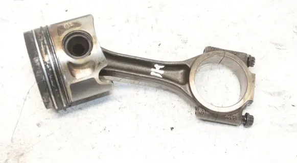 Volkswagen PASSAT B6 Piston with connecting rod BMP