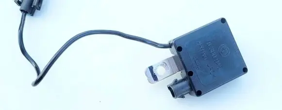 BMW X5 E53 Antenna control unit 8380945 APR981