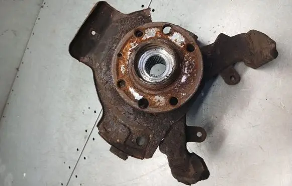 Opel Astra G Front wheel hub spindle knuckle