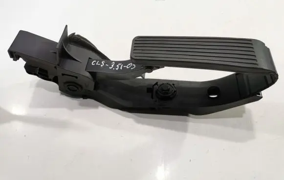Mercedes-Benz CLS C219 Accelerator pedal position sensor A2113010001