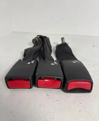 Mitsubishi Outlander Rear seatbelt buckle 00604B1