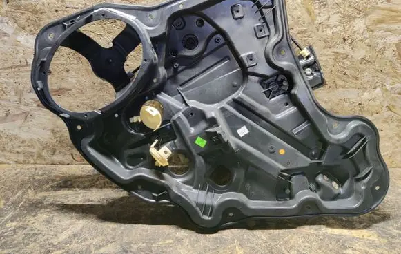 Jeep Compass Rear window lifting mechanism without motor 68292132AA 68409206A