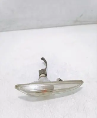 BMW X3 E83 Front fender indicator light 3418448