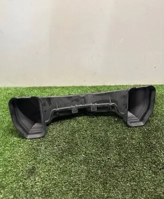 Porsche Macan (95B) Cabin air duct channel 95B819389