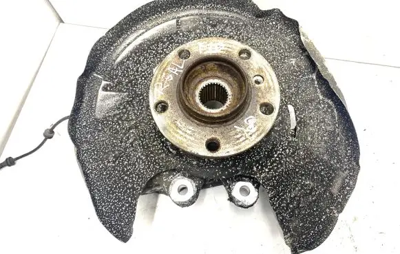 BMW 5 F10 F11 Rear wheel hub 6793770