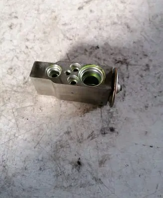 Volvo S60 Air conditioning (A/C) expansion valve 5037141332