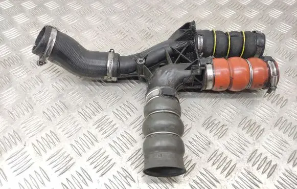 Peugeot 208 Engine coolant pipe/hose 9678406580
