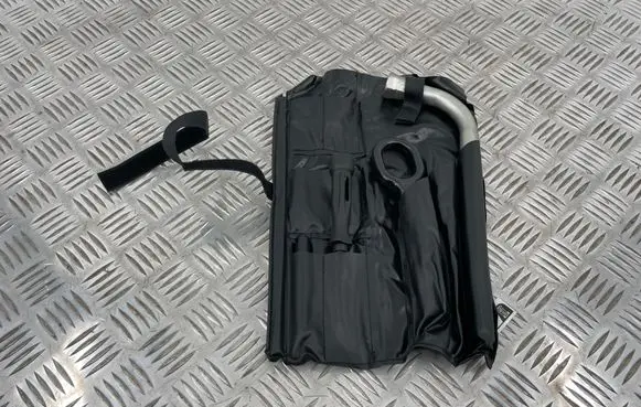 Audi A3 8Y Tool set