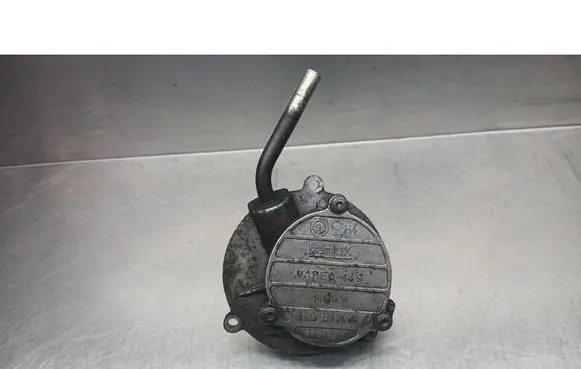 Mercedes-Benz Vaneo W414 Vacuum pump A6682300165