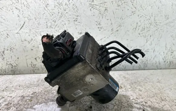 Volkswagen PASSAT B6 ABS Pump 3C0614109N 16705704F 16705904