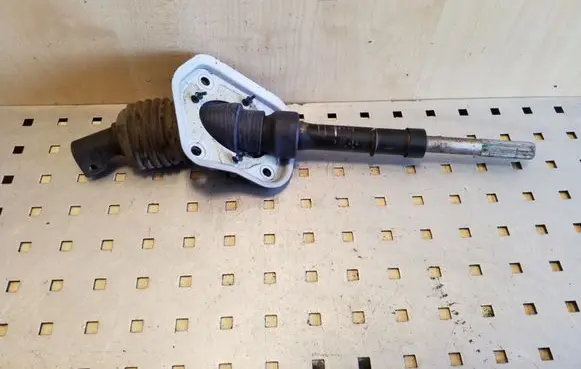 Hyundai Santa Fe Steering column universal joint
