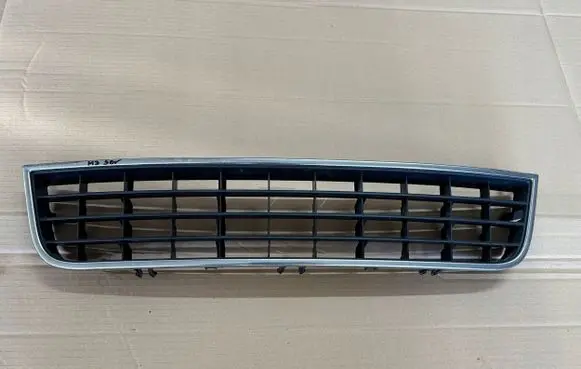 Audi A6 S6 C5 4B Front bumper upper radiator grill 4B0807683LDN13074