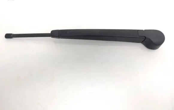 Rear wiper blade arm