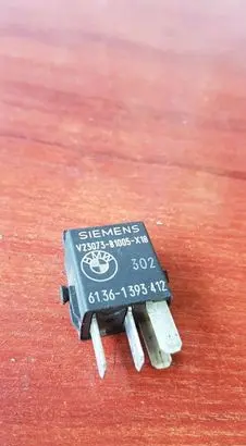BMW 5 E39 Other relay 1393412