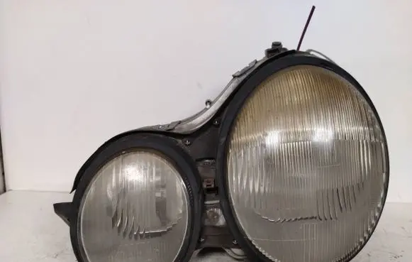 Mercedes-Benz E W210 Headlight/headlamp 40285201