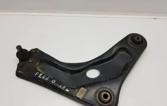 Peugeot 208 Front lower control arm/wishbone 9658583580