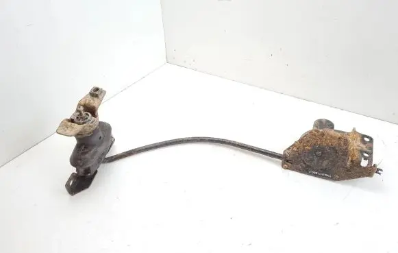 Volkswagen Amarok Spare wheel mounting bracket 2H0803660F