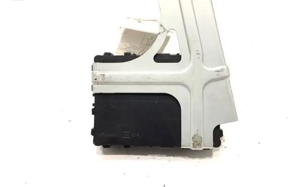 Suzuki Grand Vitara II Central body control module 36770-65J50