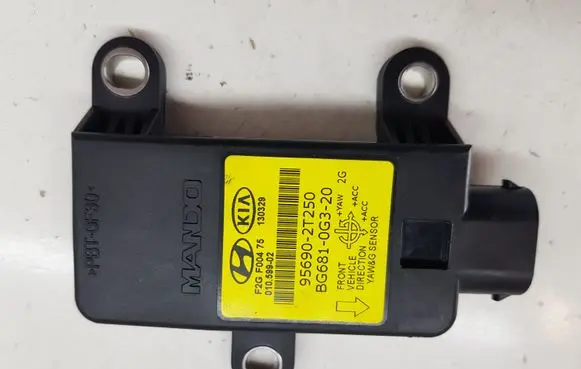 Hyundai i40 ESP acceleration yaw rate sensor 956902T250 BG6810G320