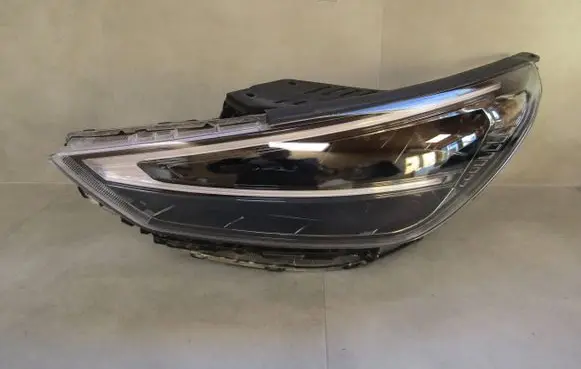 Hyundai i30 Headlight/headlamp 92101G4600