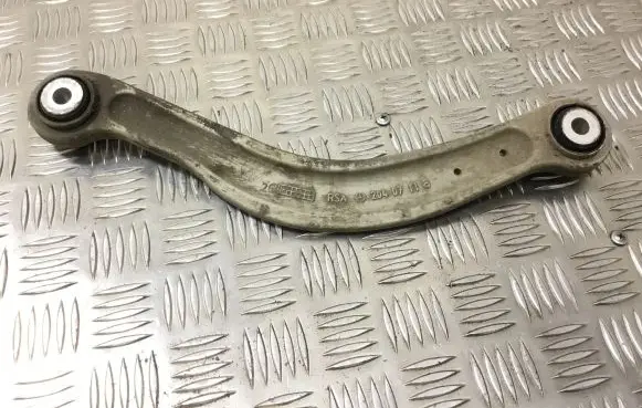 Mercedes-Benz E W238 Rear control arm A20407