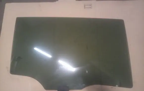 KIA Sportage Rear door window glass
