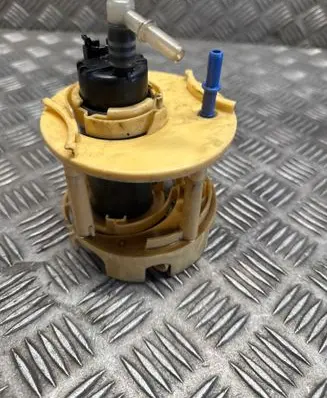 Mercedes-Benz SLK R172 In-tank fuel pump A2214708294