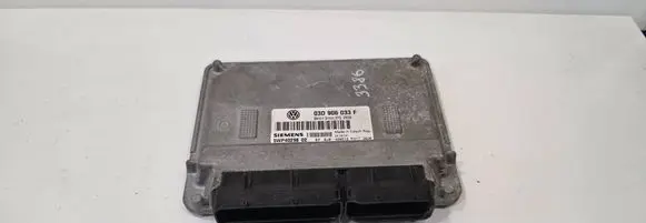 Volkswagen Polo Engine control unit/module 03D906033F
