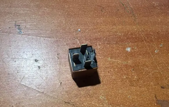 Opel Zafira B Other relay 90491314 4RD00779405