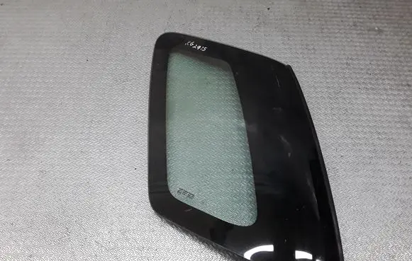 Suzuki SX4 Rear side window