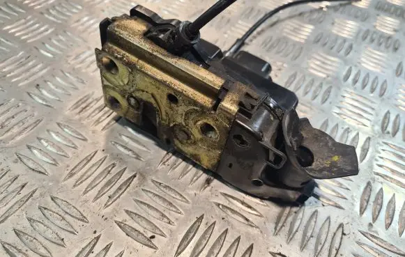 Renault Megane II Coupe door lock (next to the handle) 