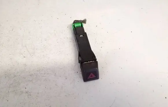 Volvo S40 Hazard light switch 8651399