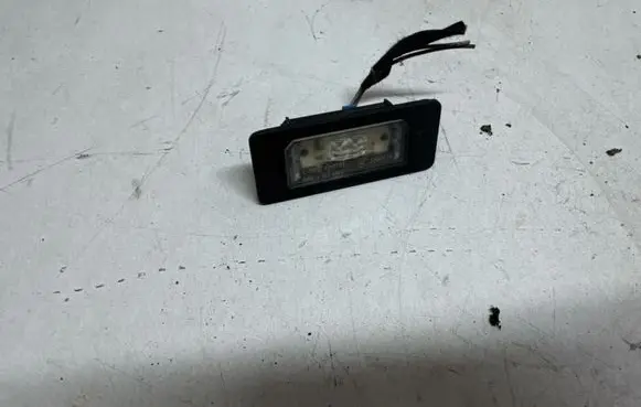 BMW 3 E90 E91 Number plate light 7193293