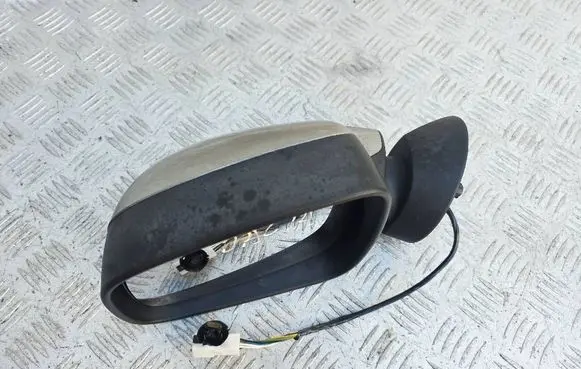 Dacia Duster Front door electric wing mirror 963026077R 232636113