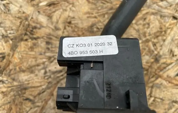 Audi A6 S6 C5 4B Wiper control stalk 4B0953503H
