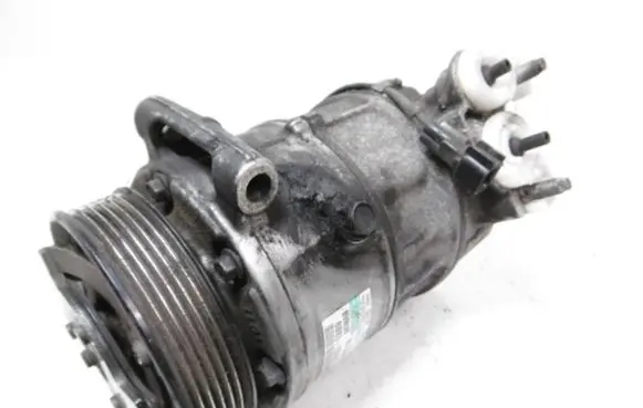 Land Rover Discovery 4 - LR4 Air conditioning (A/C) compressor (pump) 8W83-19D629-AC