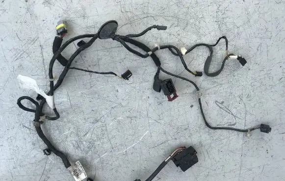 Opel Zafira B Front door wiring loom 13158704