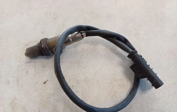 BMW 5 F10 F11 Lambda probe sensor 859385201 0281004651
