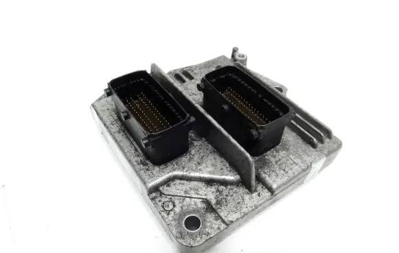 Opel Zafira B Engine control unit/module 55562549 MT35E23