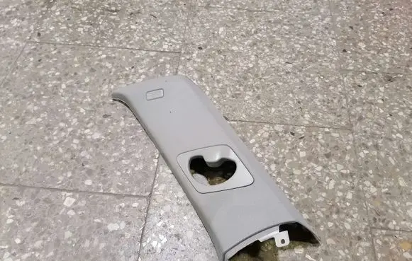 BMW X5 E70 (C) pillar trim 51436981710