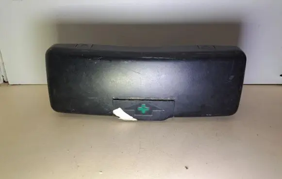 BMW 5 E39 First aid kit 52108176553 8176553