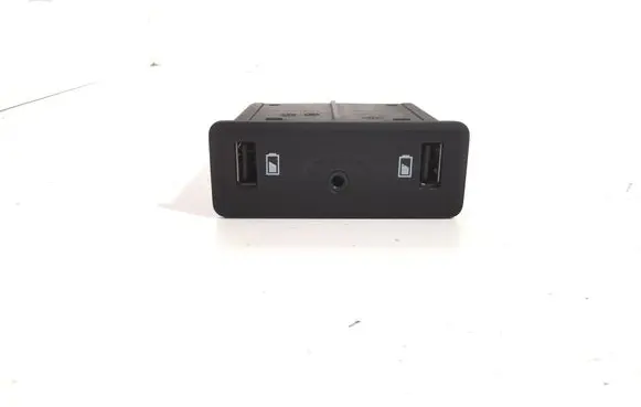 Renault Espace V (RFC) AUX in-socket connector 280239684R