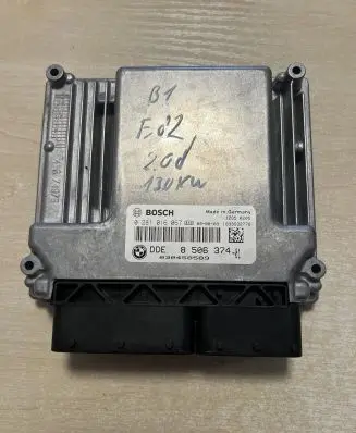 BMW 1 E82 E88 Engine control unit/module 8506374 030458589 0281016067