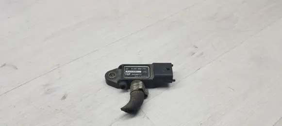 Alfa Romeo 159 Exhaust gas pressure sensor 0281002771 55198717