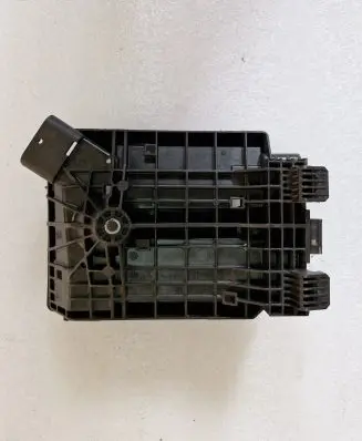 Buick Encore GX I Fuse box cover 42677164
