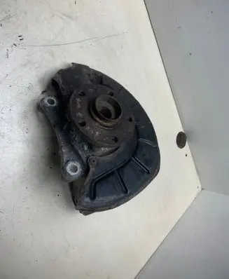 Volkswagen PASSAT B6 Front wheel hub spindle knuckle