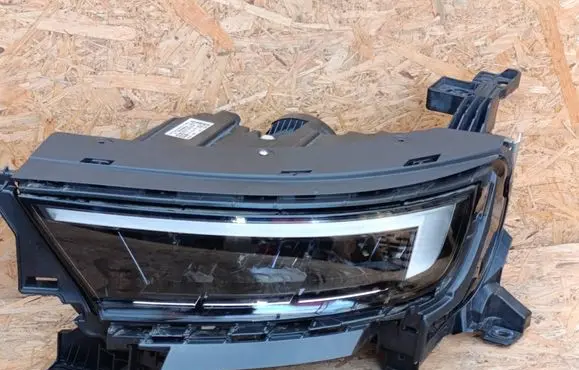 Opel Mokka B Headlight/headlamp 9847939680 L790309 868158932