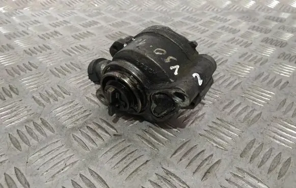 Volvo V50 Vacuum pump D1562B D1562B0506P