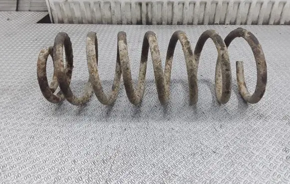 Jeep Cherokee Rear coil spring